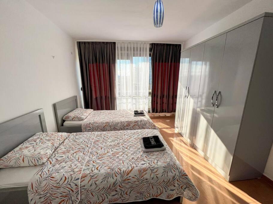Scanderbeg Square 2Br Apt Тирана Экстерьер фото