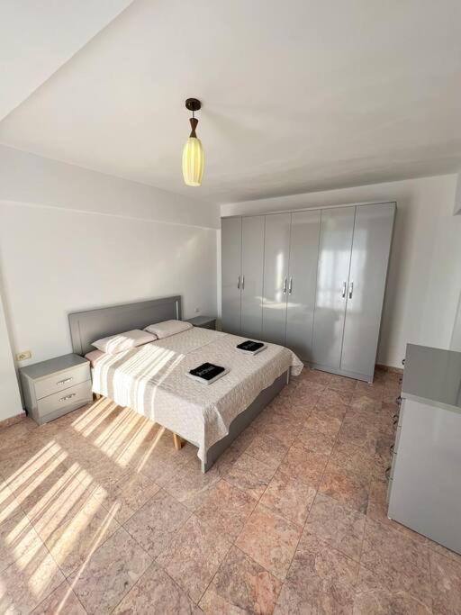 Scanderbeg Square 2Br Apt Тирана Экстерьер фото